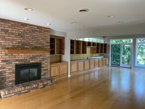 1308 Shirley St in Middleton, WI - Building Photo - Building Photo