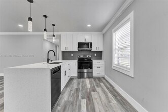 38 Flanders A in Delray Beach, FL - Building Photo - Building Photo