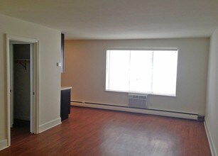 Lexington in Milwaukee, WI - Foto de edificio - Interior Photo