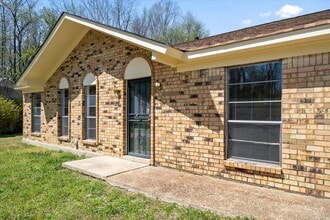 734 Archie Dr in Memphis, TN - Building Photo - Building Photo