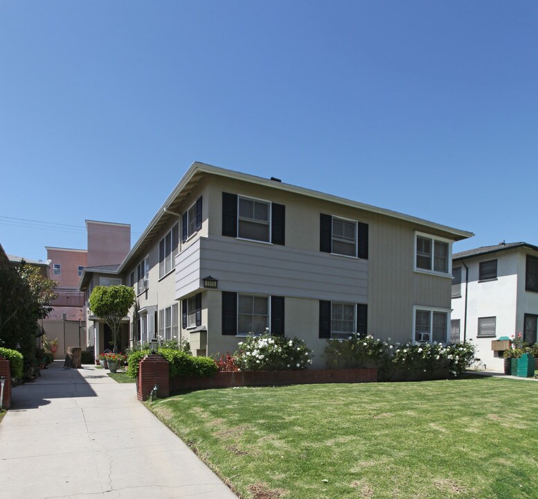 1515 S Wooster St in Los Angeles, CA - Building Photo