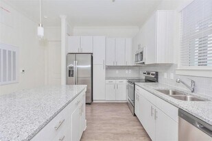 2920 El Dorado Blvd in Friendswood, TX - Building Photo