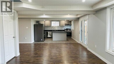 373 Rivertrail Ave in Kitchener, ON - Building Photo - Building Photo