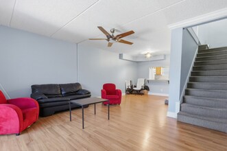 2862 Somerset Park Dr in Tampa, FL - Building Photo - Building Photo