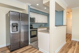 2350 NJ-10 in Morris Plains, NJ - Building Photo - Building Photo