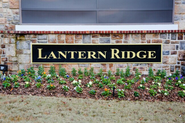 3548 Lantern View Ln in Scottdale, GA - Building Photo - Building Photo