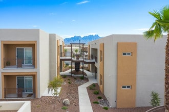 Sonoma Pointe Apartments in Las Cruces, NM - Foto de edificio - Building Photo