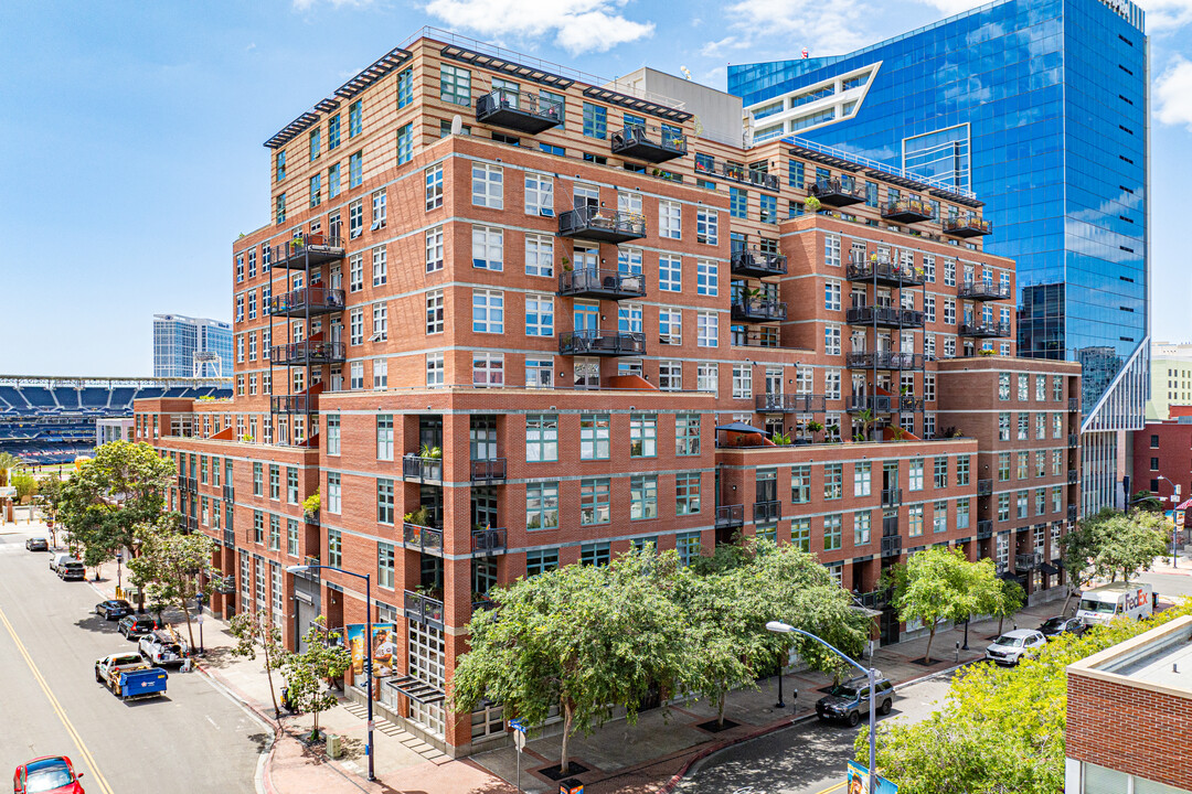 Parkloft in San Diego, CA - Building Photo