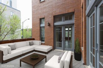 433 W Superior St in Chicago, IL - Building Photo - Building Photo