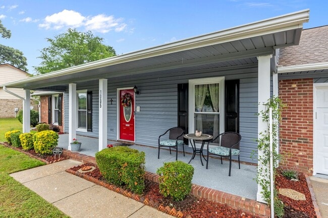1005 Oakstone Dr in Fayetteville, NC - Building Photo - Building Photo