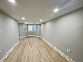 2239 W 19th St in Chicago, IL - Building Photo - Building Photo