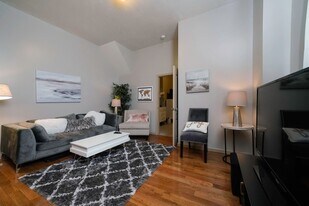 122 S 12th St in Pittsburgh, PA - Building Photo