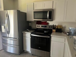 114 Sparrow Ct in Kissimmee, FL - Foto de edificio - Building Photo