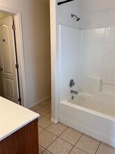 722 Rambling Ct in Granbury, TX - Building Photo - Building Photo