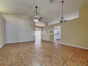 11706 Leda Ln in New Port Richey, FL - Building Photo - Building Photo