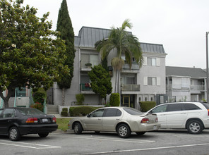 1722 Winona Blvd in Los Angeles, CA - Foto de edificio - Building Photo