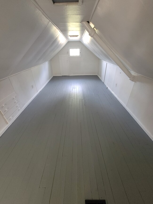 952 Whitby Rd in Cleveland Heights, OH - Building Photo - Building Photo