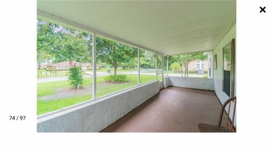 3918 Young Rd in Plant City, FL - Foto de edificio - Building Photo