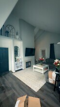18919 E Warren Cir, Unit 303 in Aurora, CO - Building Photo - Building Photo