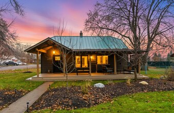 809 3rd Ave W in Columbia Falls, MT - Building Photo - Building Photo