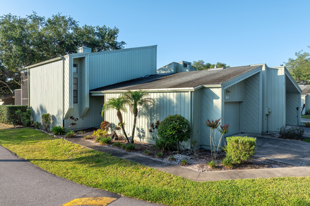 Coach Light in Fern Park, FL - Building Photo