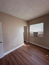 295 NE 55th St in Miami, FL - Building Photo - Building Photo