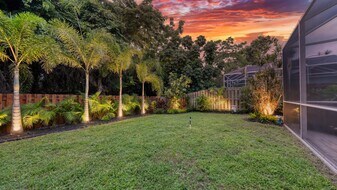 72 Tall Trees Ct in Sarasota, FL - Building Photo
