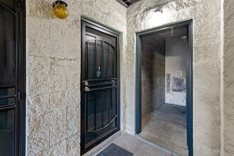 5995 E Iliff Ave in Denver, CO - Building Photo - Building Photo