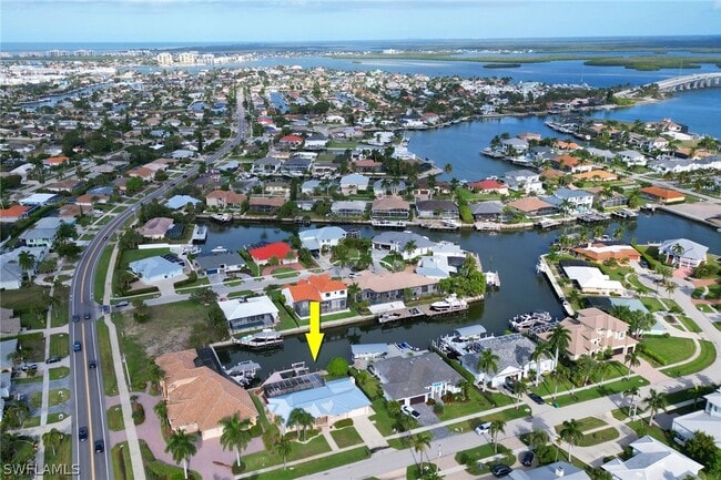 property at 562 Goldcoast Ct