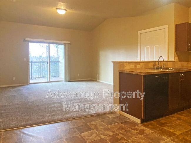 515 Catron St N in Monmouth, OR - Building Photo - Building Photo