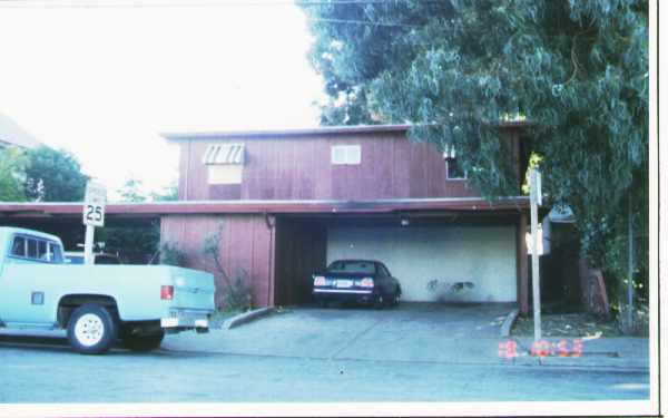 1320 Gaynor Ave in Richmond, CA - Building Photo - Building Photo