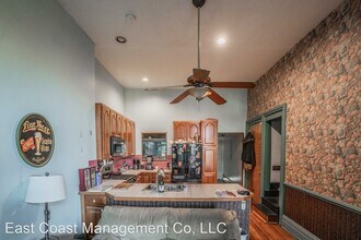 917 N Calvert St in Baltimore, MD - Building Photo - Building Photo