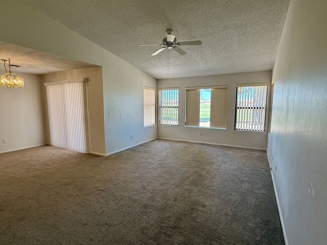 11878 Calle Del Cid in Yuma, AZ - Building Photo - Building Photo