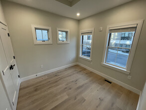 9 Everett St, Unit 2-bed 2-bath unit #1 in Boston, MA - Building Photo - Building Photo