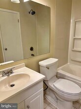 6077 Deer Hill Ct in Centreville, VA - Building Photo - Building Photo