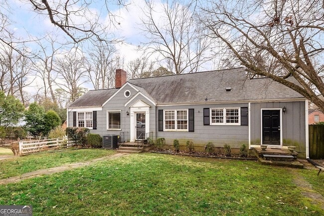 1911 N Decatur Rd, Unit 2 in Atlanta, GA - Foto de edificio - Building Photo