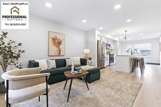 7462 Klapstein Cres SW in Edmonton, AB - Building Photo - Building Photo