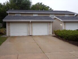 5557 Canterbury Ln in Lincoln, NE - Building Photo