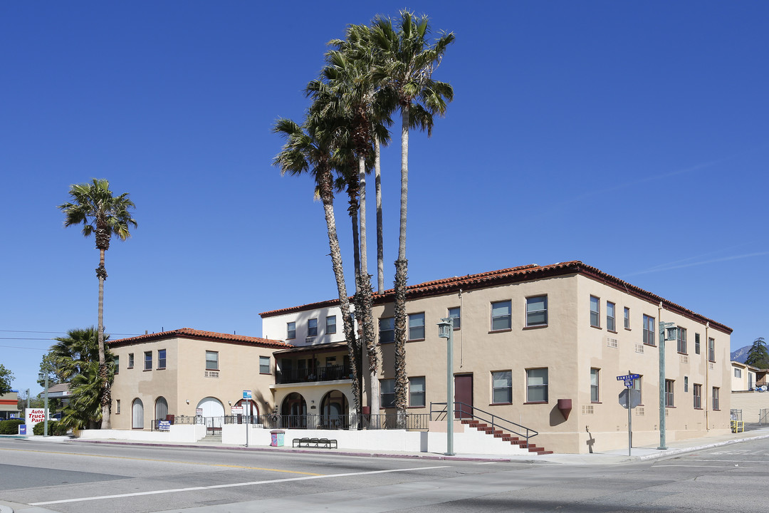 Ramsey Villa in Banning, CA - Building Photo