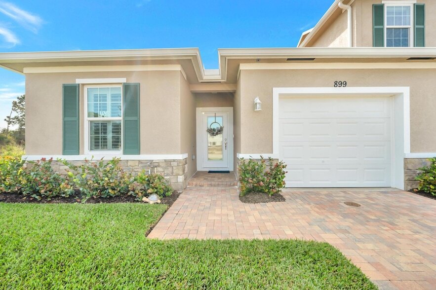 899 NE Trailside Run in Port St. Lucie, FL - Building Photo