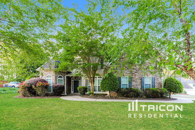 property at 220 Susan Ln