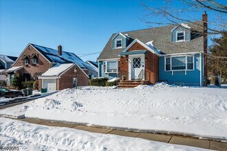 432 Rosetta Pl in Union, NJ - Building Photo - Building Photo