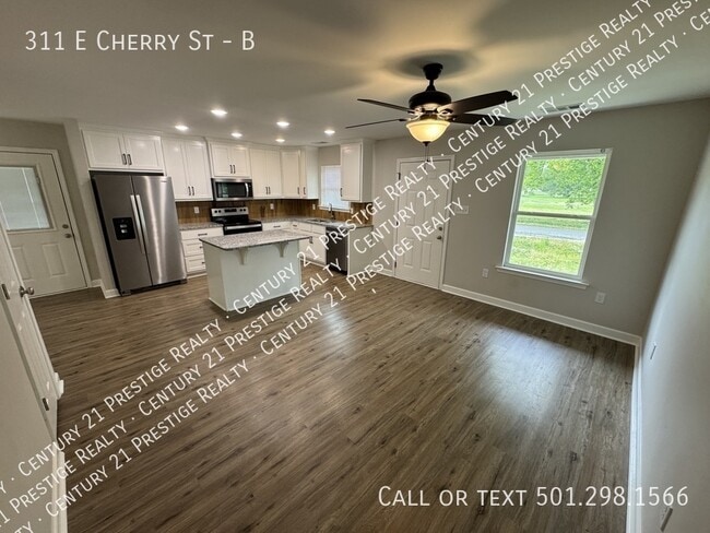 311 E Cherry St in Lonoke, AR - Building Photo - Building Photo