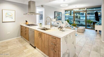 7120 E Kierland Blvd in Scottsdale, AZ - Building Photo - Building Photo