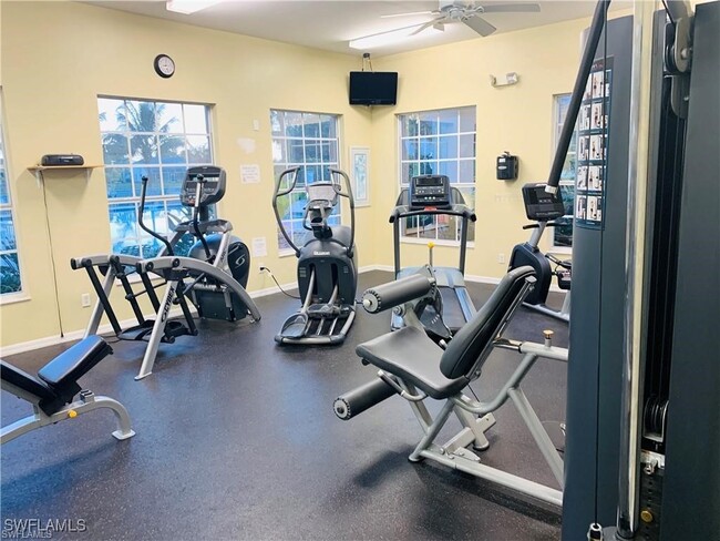 7828 Gardner Dr in Naples, FL - Building Photo - Building Photo