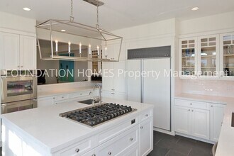 62 Miwok Dr in San Anselmo, CA - Building Photo - Building Photo