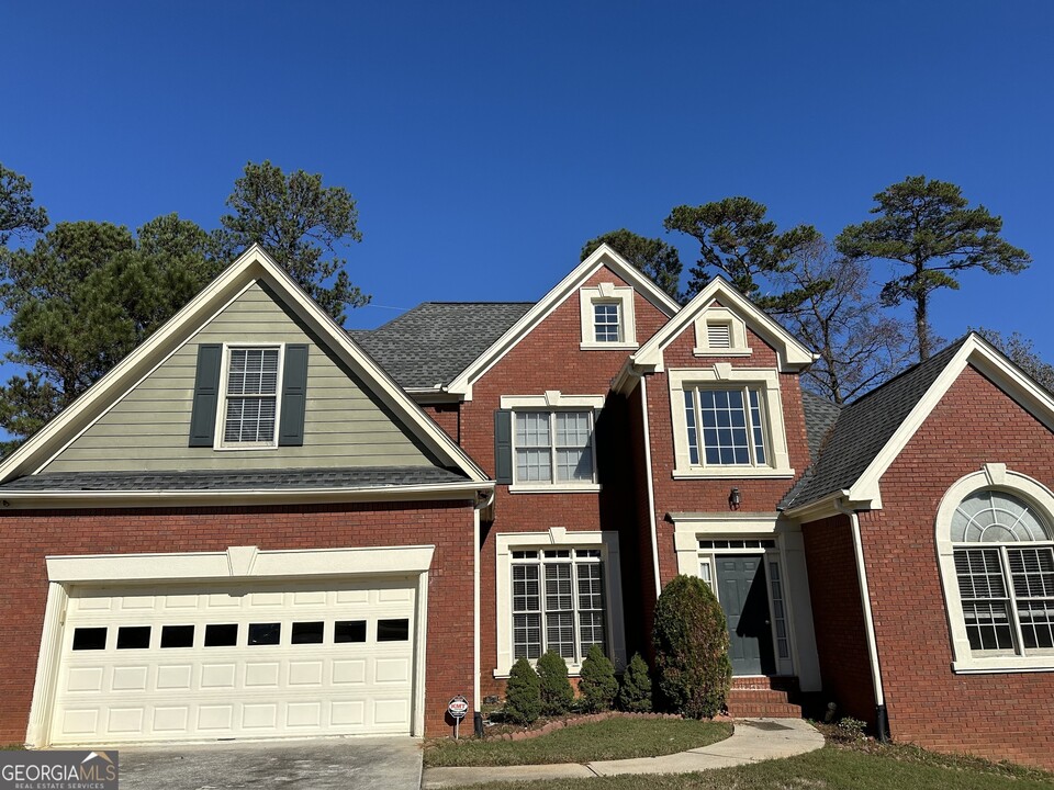 4500 Admiral Ridge Way SW in Lilburn, GA - Foto de edificio