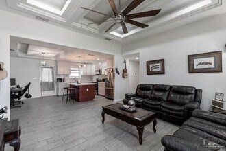 2702 E Yosemite St in Edinburg, TX - Building Photo - Building Photo