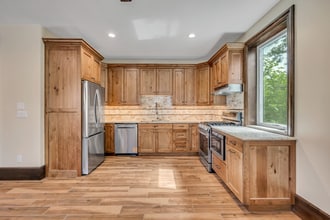 2435 E Lambourne Ave in Salt Lake City, UT - Building Photo - Building Photo