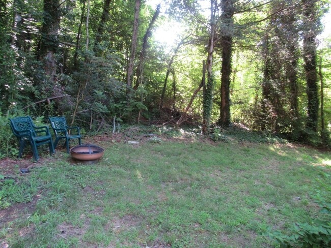75 Fringe Tree Dr in Glenville, NC - Foto de edificio - Building Photo